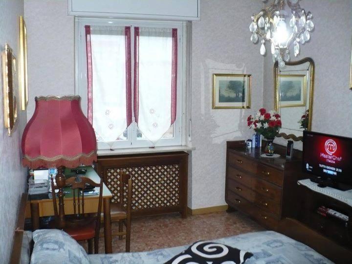 Hotel Suzzani House Milano Esterno foto